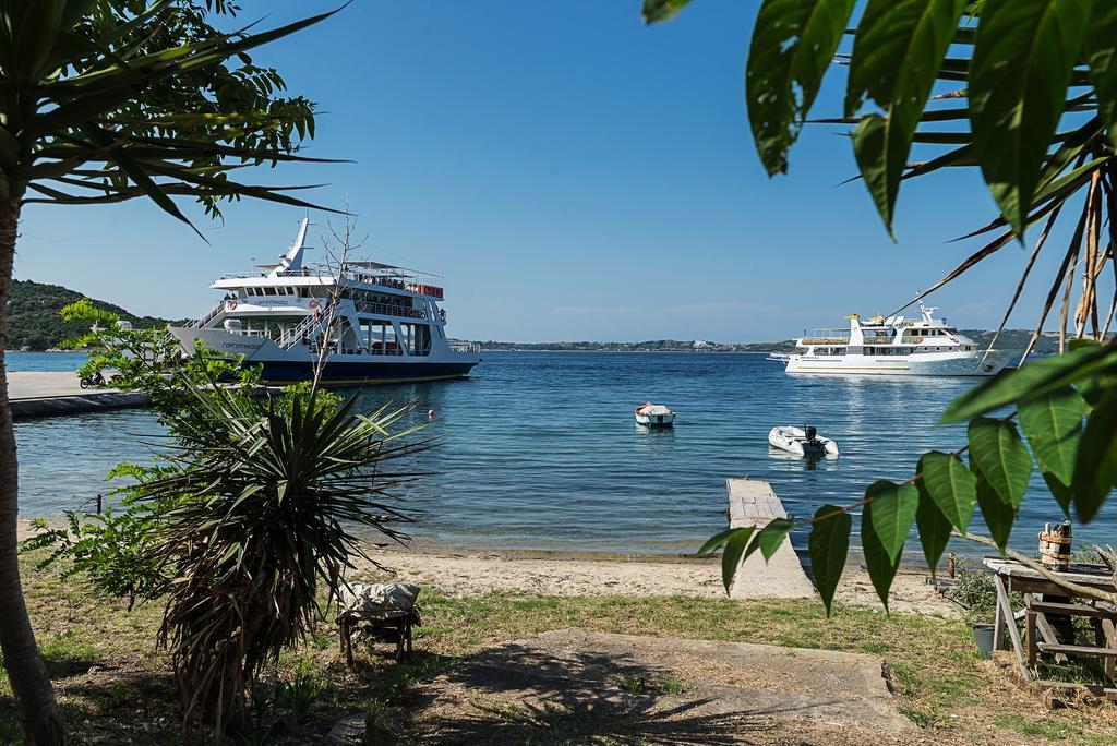 Pension Limani Ammouliani Exterior foto
